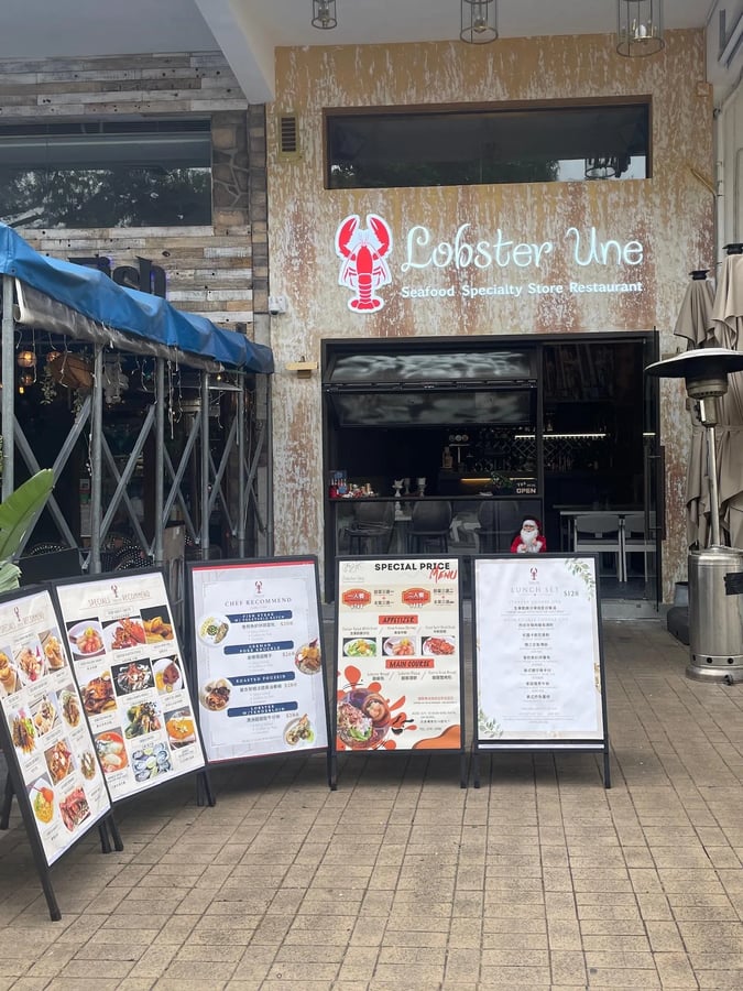 Lobster Une 4