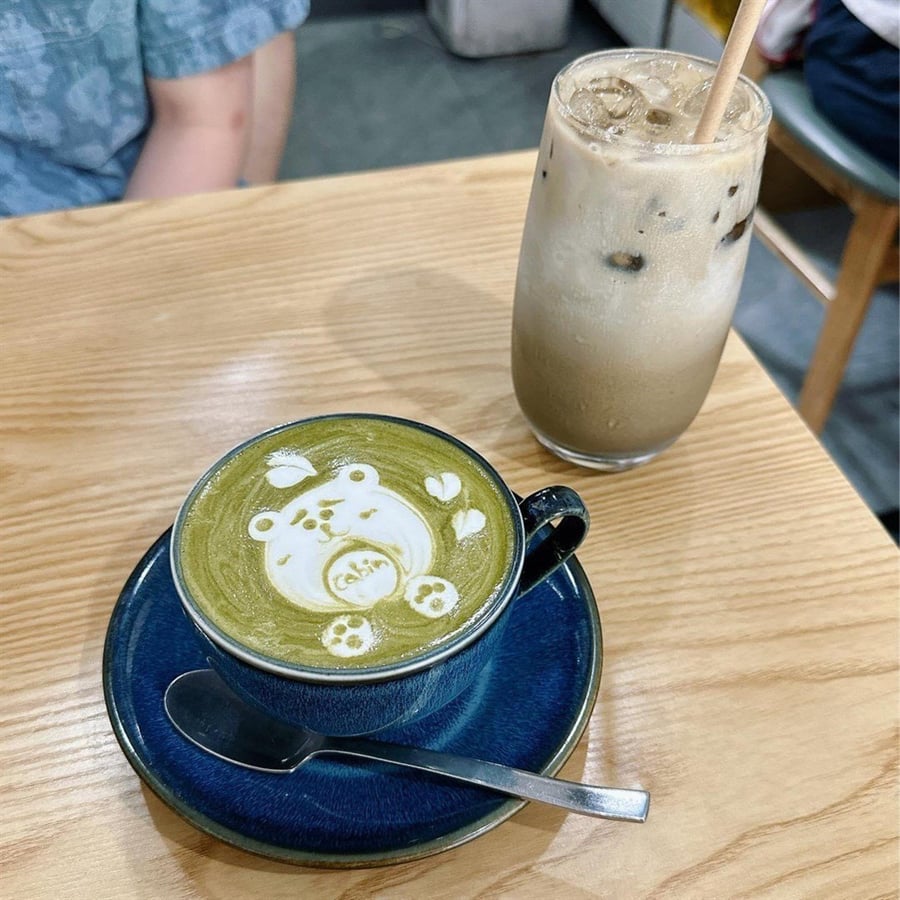 Cafe Cabin