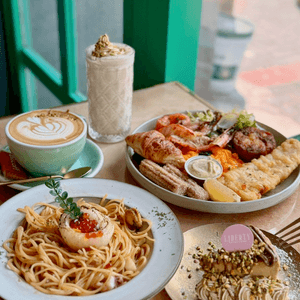 Liberty Coffee & Wine 2 4