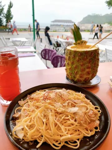 Zola Beach Bar 3