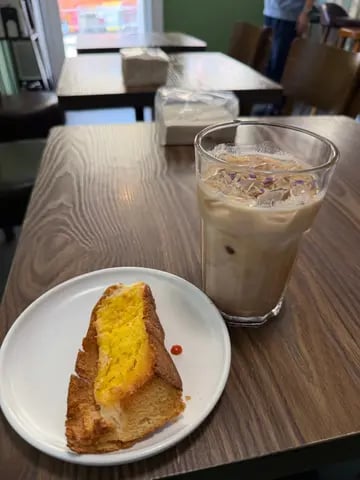 BRIAN CAFÉ 5