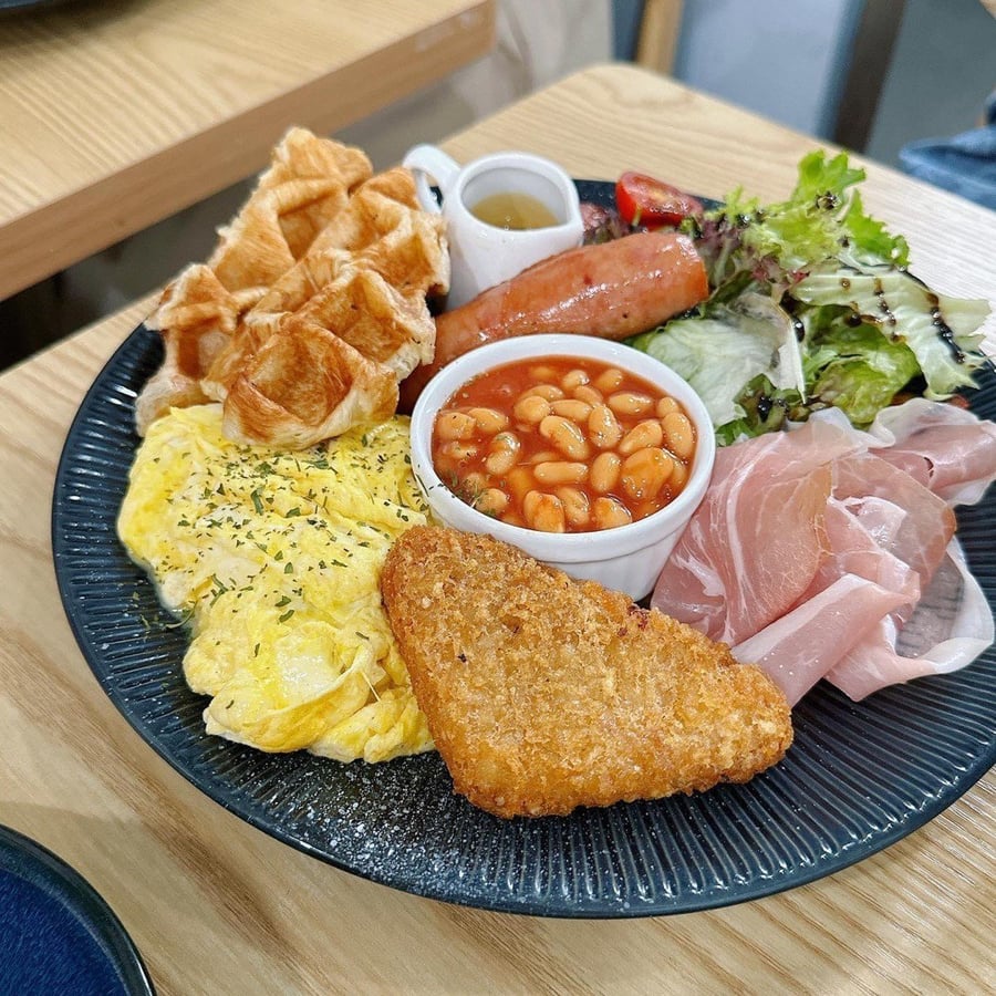 Cafe Cabin 4