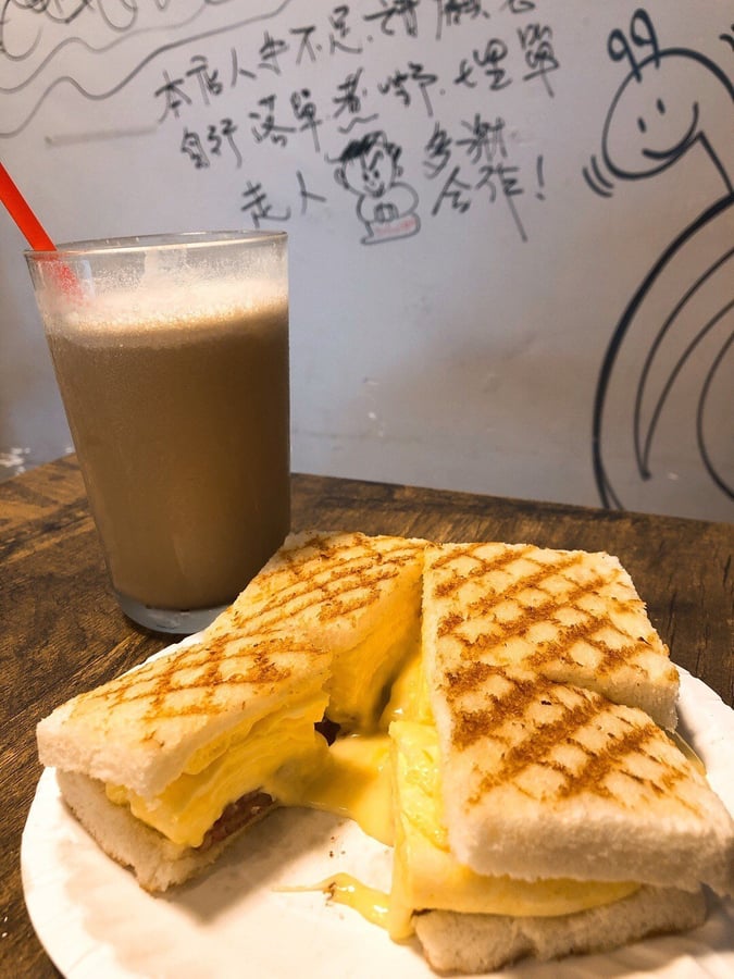 JOHN CHOY CAFE 4