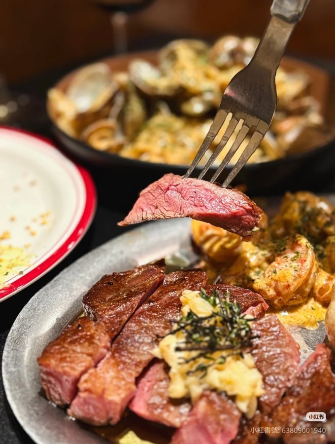 THE STEAKHAUS 3