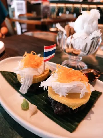 Ruên Thai & Vietnamese